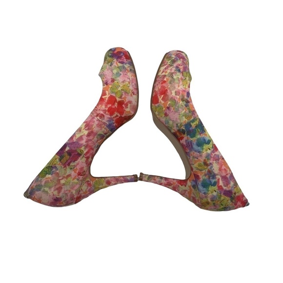 Madden Girl Pink Getta Floral Round Toe Platform Pumps Size 6 Women’s - Picture 6 of 8